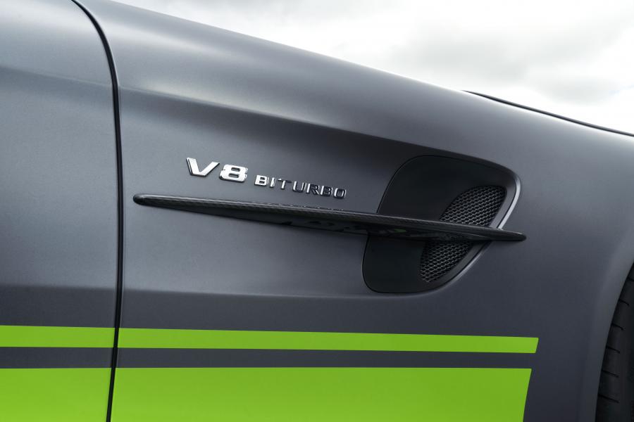 Детали экстерьера Mercedes-AMG GT R PRO (C190) 2019 года  (UK) (фото 32 из 40)